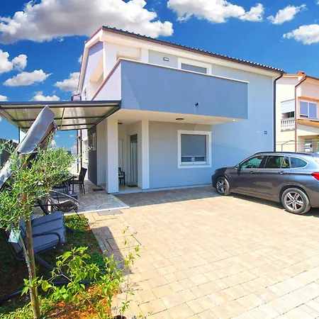 Unit_type_semidetached_house 45130 Holiday home Fazana